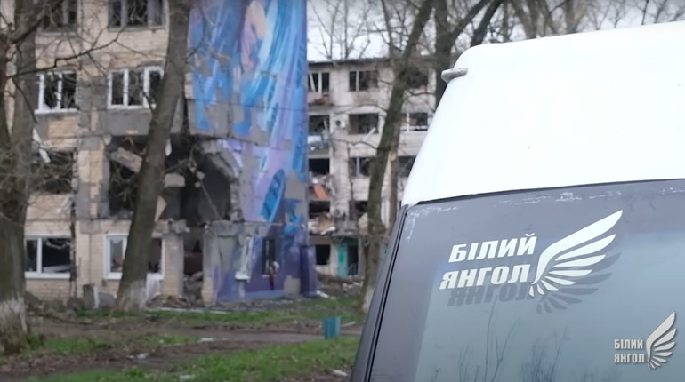 Мешканці Авдіївки стали частіше евакуюватись з міста. Хто допомагає виїхати