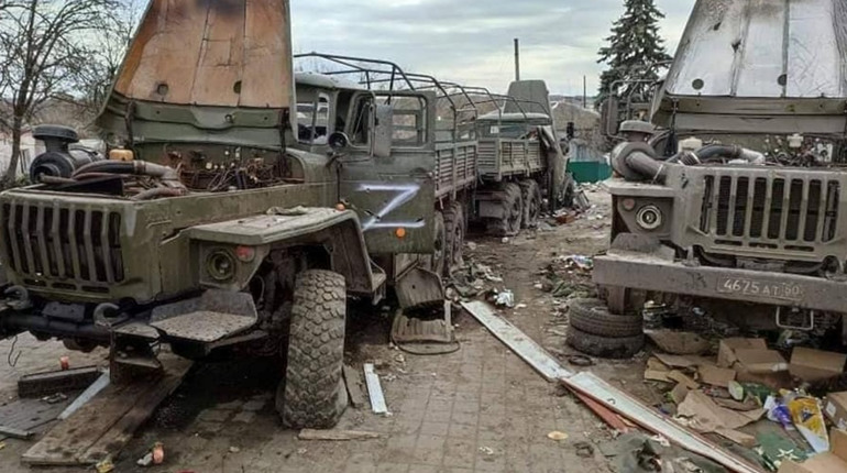 Окупанти забрали приміщення “Нової пошти” у Генічеську під СТО розбитої військової техніки