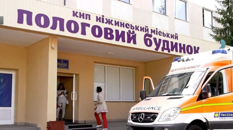 У нас п’ять великодніх подаруночків — три хлопчаки та дві дівчинки!
