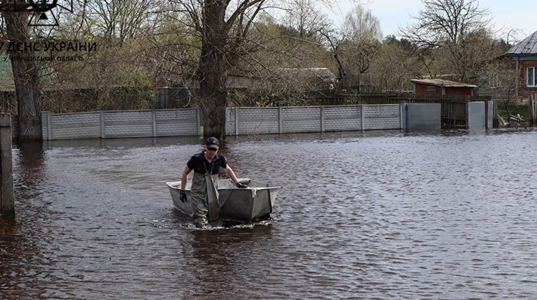 На Чернігівщині попереджають про підвищення рівнів води на річках. 12 населених пунктів підтоплені