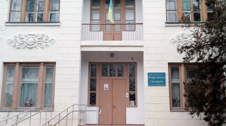 Як окупанти пограбували заклади культури Нової Каховки