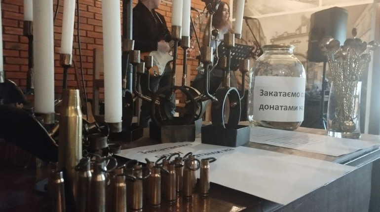 Скільки коштів вдалося зібрати на благодійному концерті в «Пивниці» у Первомайську
