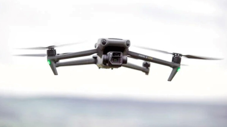 Плюси та мінуси володіння DJI Mavic 3
