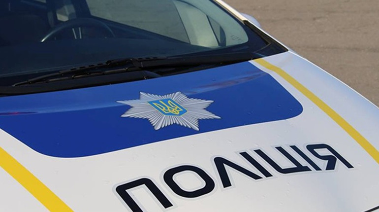 У Подільському районі автівка з чотирма військовими потрапила в ДТП