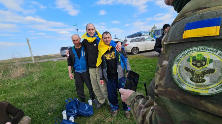 Ще троє жителів Сумщини звільнили з полону 26 квітня. Кто повернувся додому