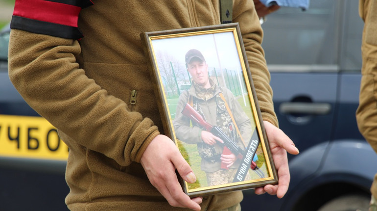Був товариський і відповідальний: у Гадячі попрощалися із Артуром Дрючевським