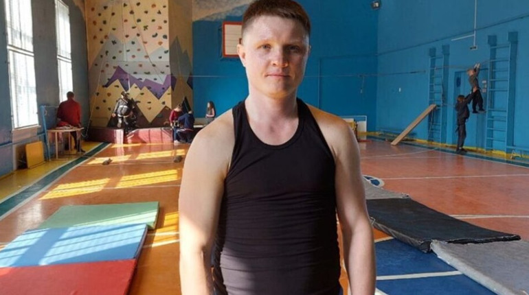 У Конотопі рекордсмен України з паркуру тренує дітей. Хто може прийти на заняття