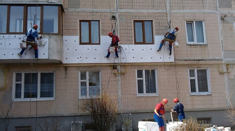 Позбутись плісняви в домі: позитивний вплив утеплення фасаду