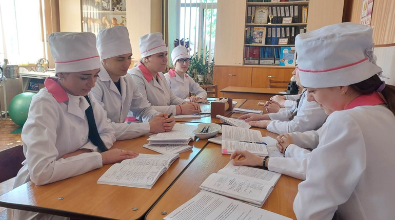 Рак молочної залози — не вирок: студенти-медики розповідають, як вчасно виявити хворобу