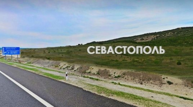 Більше 10 безпілотників по Криму: росіяни заявили про атаку півострова українцями 7 травня