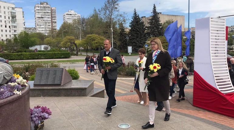 В Южному через повітряну тривогу відмінили мітинг (ФОТО)