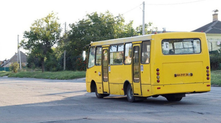 Перевезення пільговиків та дітей у Нікополі: затверджено план розподілу відшкодувань у квітні