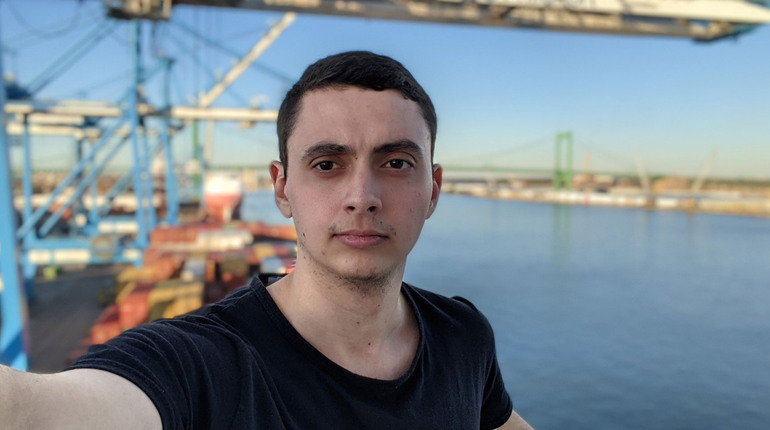 З моря в ІТ: як херсонець відмовився від зарплати у $5 000 електромеханіка і став джуном-дизайнером