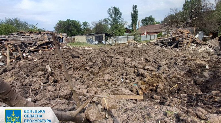 Війська РФ знову обстріляли Донеччину: двоє загиблих та шестеро поранених