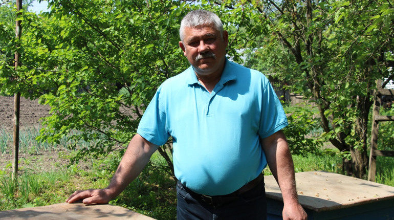 Сергій Аврамченко із Максимівки відновлює пасіку на Гадяччині