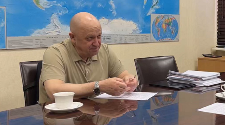 «Далі – до Херсона. Обісралися, відійшли»: ватажок «Вагнера» розповів, що думає про російську армію