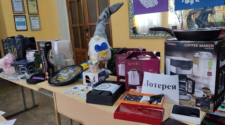 Купивши білет благодійної лотереї, шосткинці можуть виграти приз та допомогти армії
