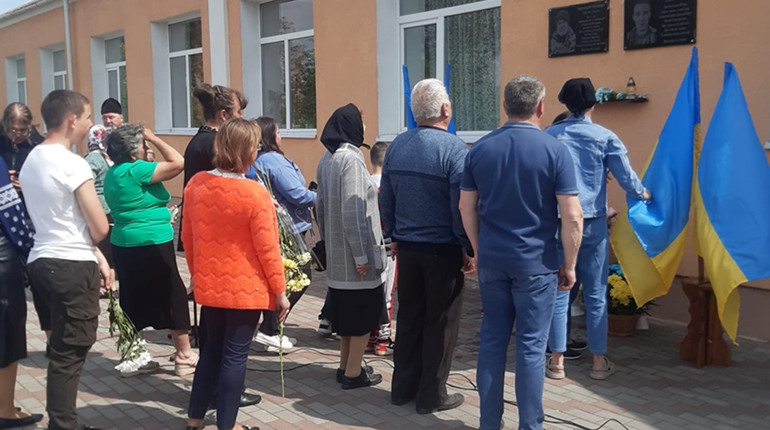У Григорівці відкрили відкрили меморіальні дошки п'яти загиблим воїнам-односельцям