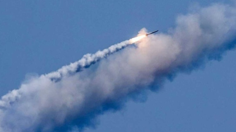 Російські війська вдарили по об’єктах Хмельниччини, один із них — військовий