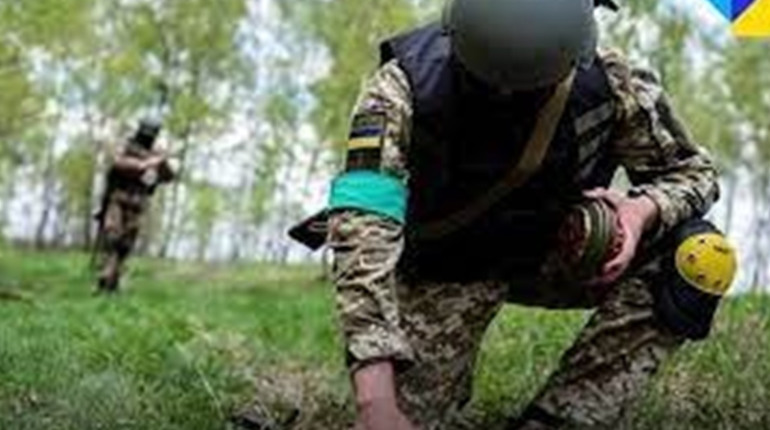 На Донеччині за пів року ДСНС розмінувала 1344 га землі