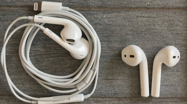 Чи варто купувати навушники Apple EarPods?