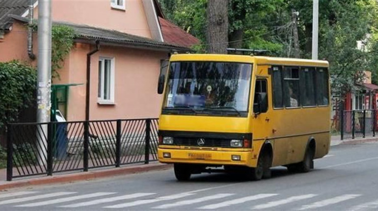 Розклад руху автобусів з смт Окни до міста Одеса