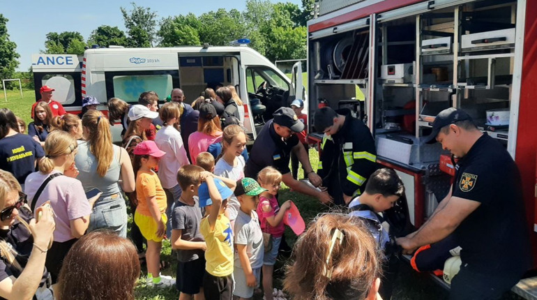 В Сахновщині вчили молодь виживати в екстремальних умовах