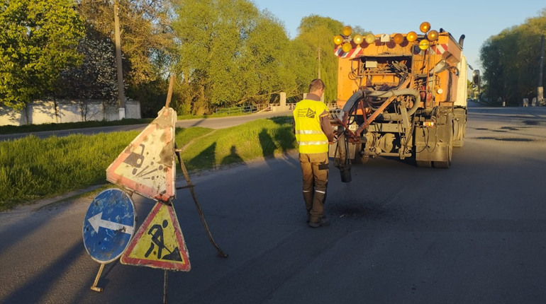 В Підлипному, що на Конотопщині, ремонтують дороги. На яких вулицях планують проводити роботи