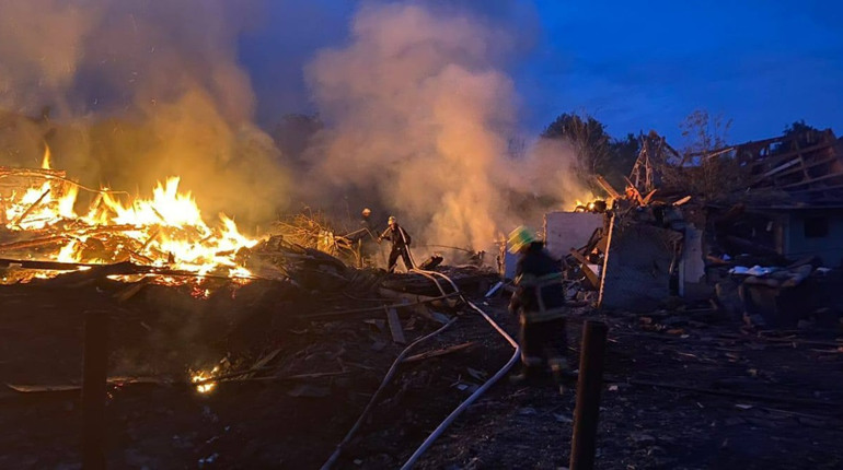 Рятувальники ліквідували наслідки ворожої атаки