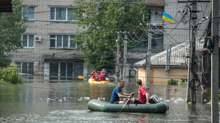 Не евакуйовують людей, а грабують їхні домівки: ситуація в окупованих населених пунктах Херсонщини