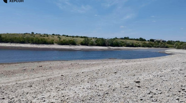 Каховське водосховище зменшилось удвічі