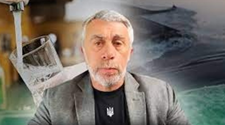 Що робити, щоб убезпечитися: Комаровський попереджає про спалах хвороб через підрив Каховської ГЕС