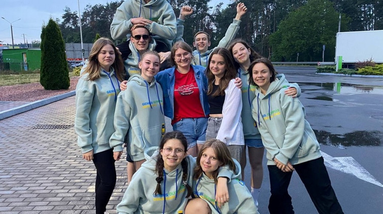 П’ять учнів Конотопської МАН представляють Україну у фіналі GENIUS Olympiad. Хто поїхав в США