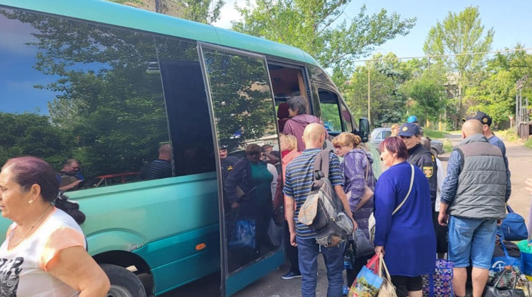 З Торецької громади евакуювали 29 осіб. Коли наступний виїзд