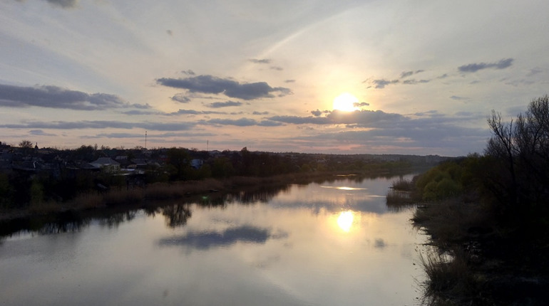 Медики дослідили зразки води із Синюхи та Південного Бугу у межах Первомайської громади