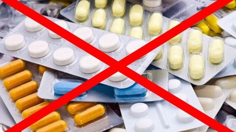 У Мелітополі місцевих мешканців травитимуть ліками невідомого походження