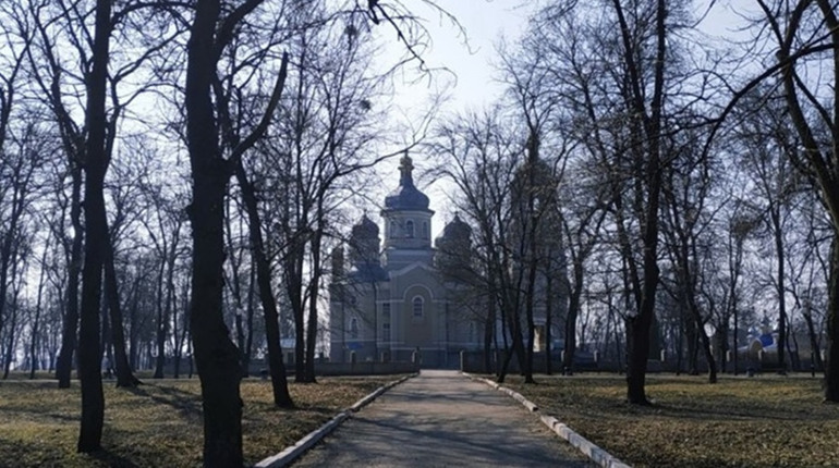 Хрещення, вінчання, поховання: скільки коштують церковні обряди у храмах міста