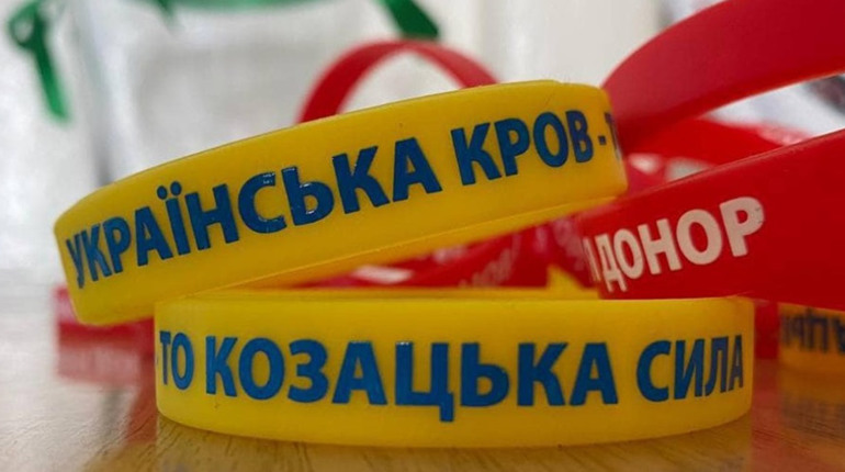 Чернігову терміново потрібна кров з негативним резус-фактором. Медики просять про допомогу