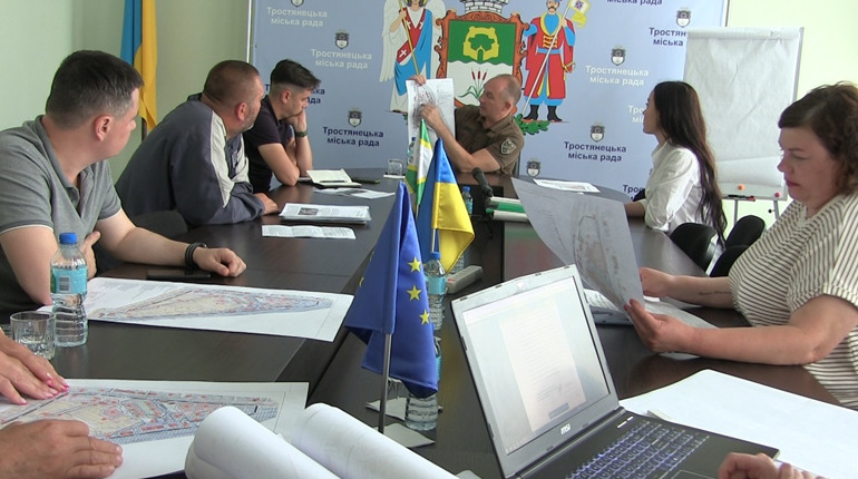 Держава готова узятися до відбудови привокзальної площі восени, але є перепони: в чому причина