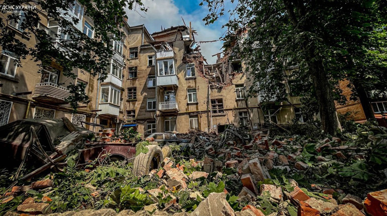 Атака безпілотниками по центру Сум. Усе, що відомо на цей момент (оновлено)