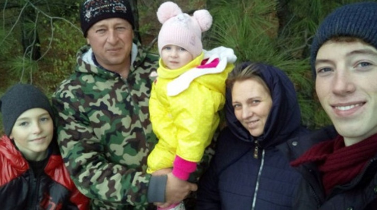 “Летіли на нас ракети, гради, авіація” — мешканка Волноваського району розповіла свою історію війни