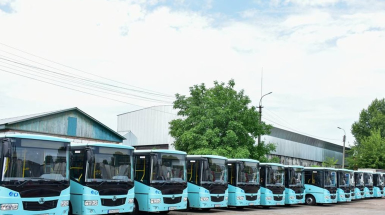 У Чернігові курсуватиме 30 нових автобусів. На яких маршрутах