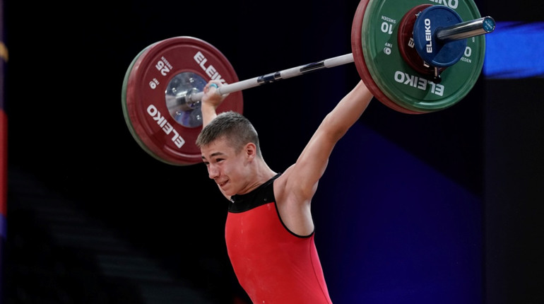 Спортсмен з Калуша Юрій Климкович став срібним призером чемпіонату Європи з важкої атлетики