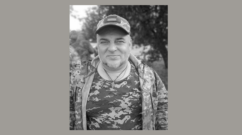 Учителю із Миргородщини, який пішов добровольцем на фронт, просять присвоїти звання Героя України