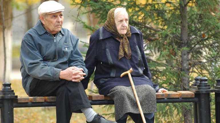 17-18 та 20 липня для переселенців з Луганщини працюватиме "гаряча лінія" ПФУ регіону. Телефони