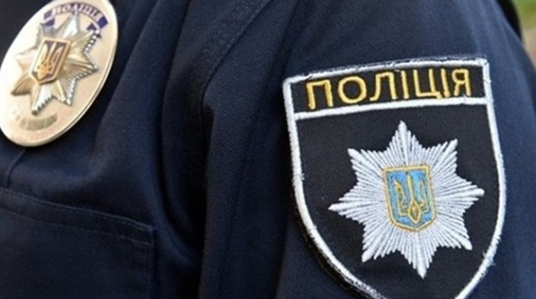 Незаконно продавали електронні сигарети та тютюн. Викрили мешканців Чернігівщини