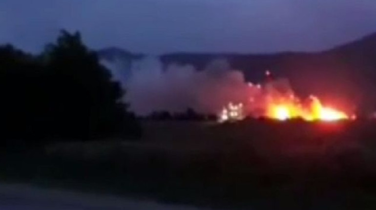 Вибухи в Криму: горить полігон і детонує склад БК окупантів