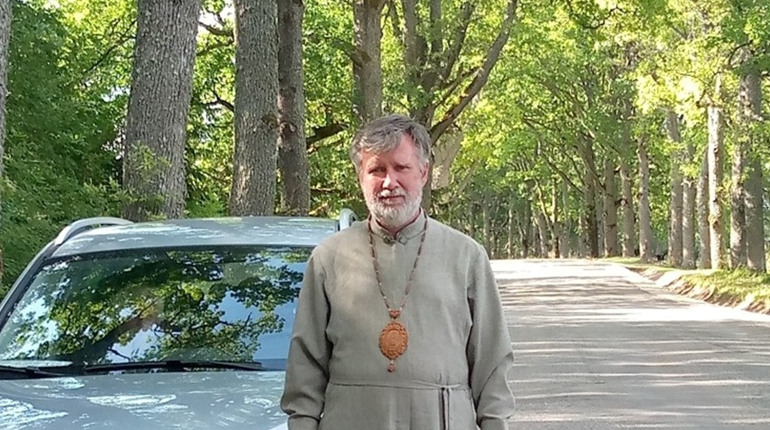 Єпископ Никодим повернувся з окупації в рідних Олешках на Херсонщині