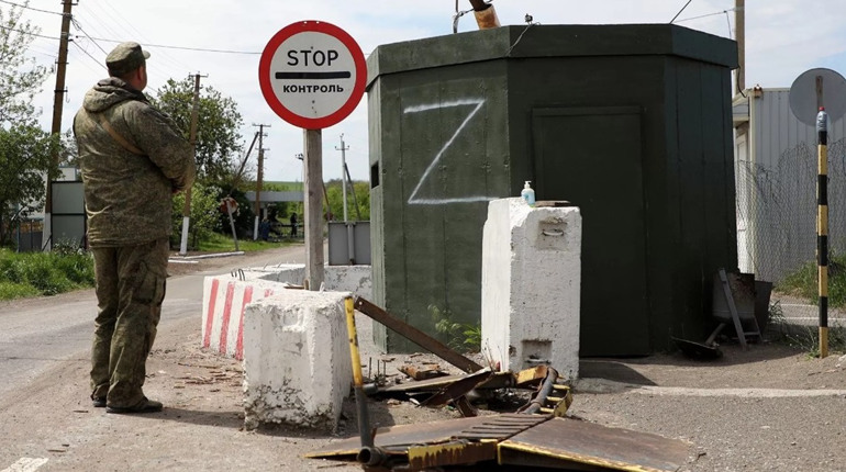 Зона. Слідом за Рубіжним окупанти ізолюють інші прифронтові міста Луганщини