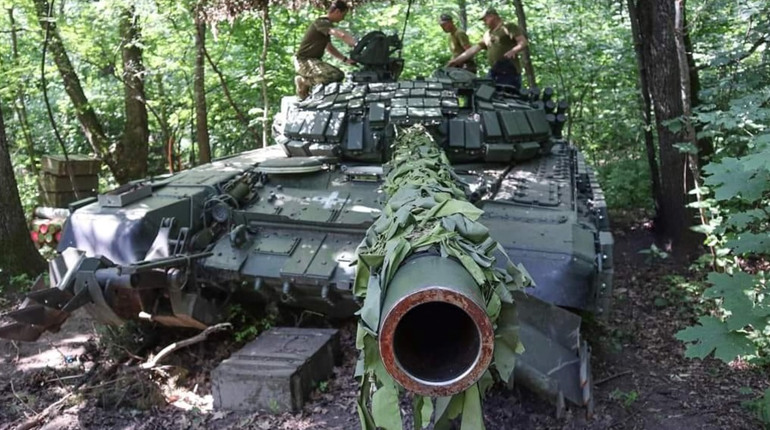 На Сватівській ділянці фронту ЗСУ відбили п’ять російських штурмів і знищили три ворожі танки